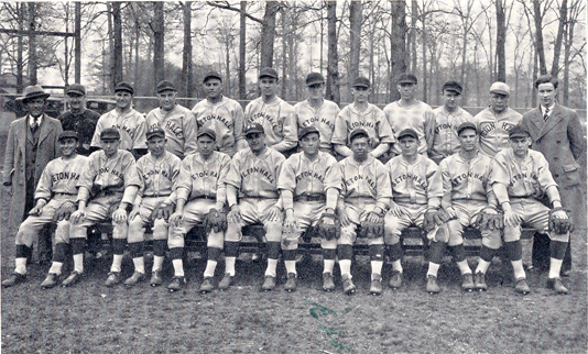 Red Smith and the 1931 Seton Hall Baseball team